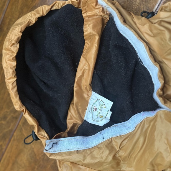 Sporty Lightly Lined Spring Dog Jacket - Picture 5 of 6